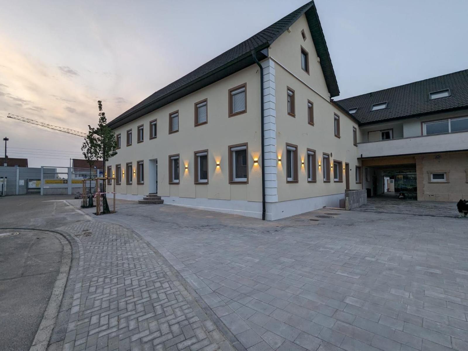 S'Bahnhoefle Apartments Рингсхайм Екстериор снимка